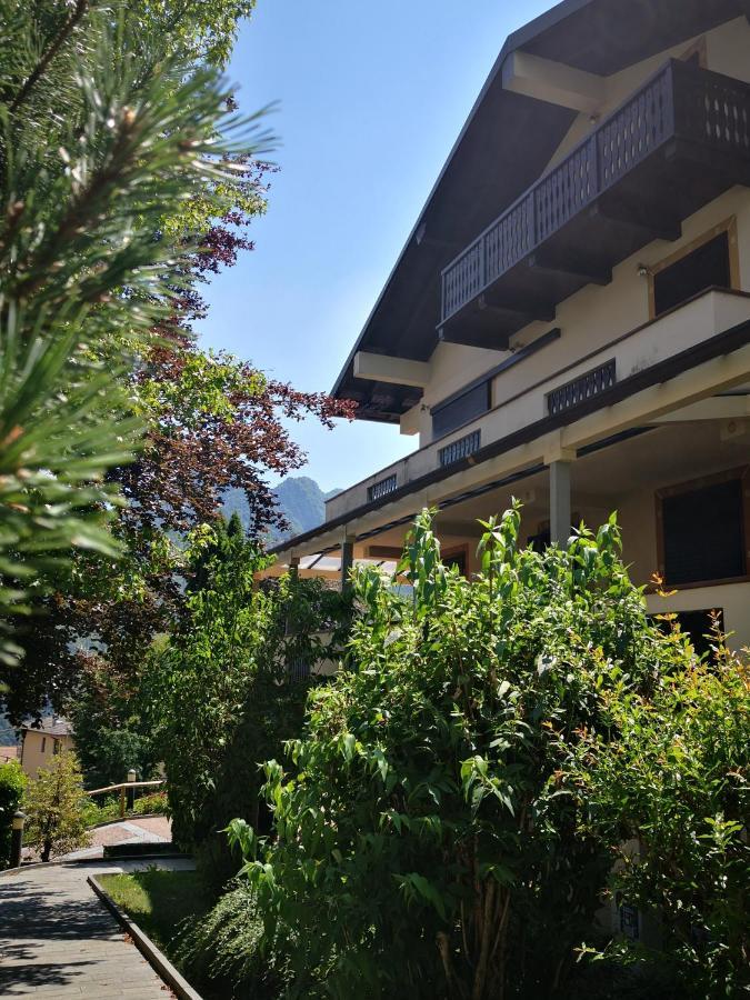 Grem Bike Hostel Premolo Exterior photo